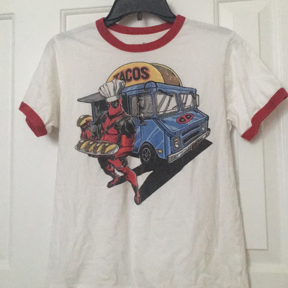 Deadpool T-shirt
